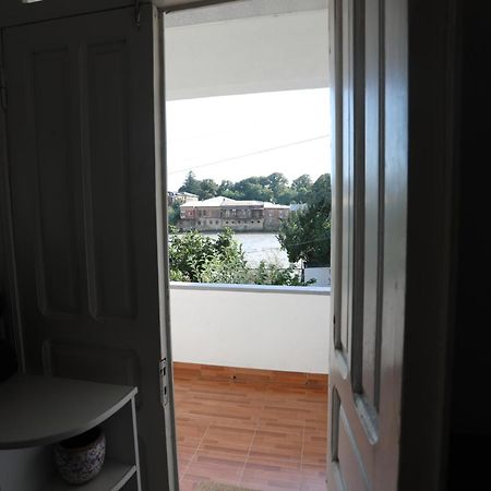 ApartHotel RioNi Kutaisi Esterno foto