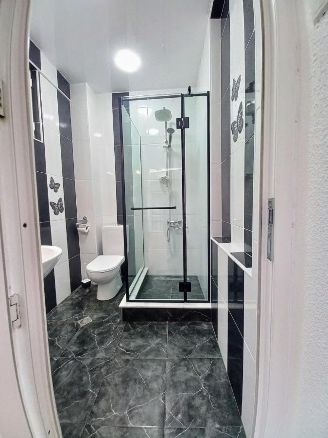 ApartHotel RioNi Kutaisi Esterno foto