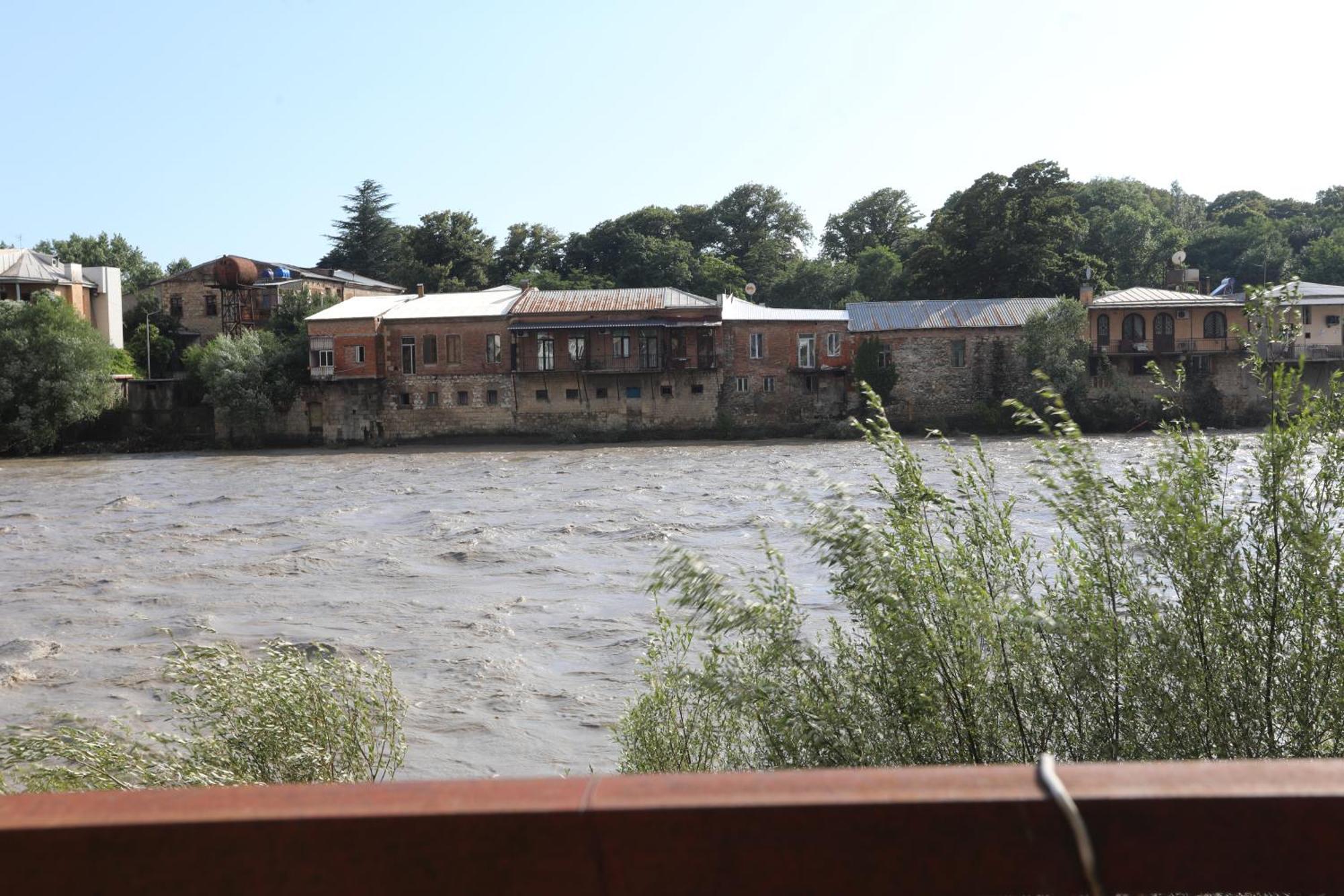 ApartHotel RioNi Kutaisi Esterno foto